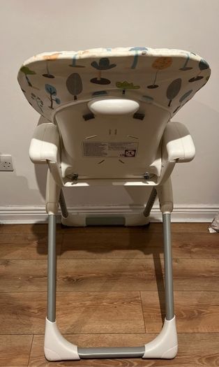 Baby's feeding chair