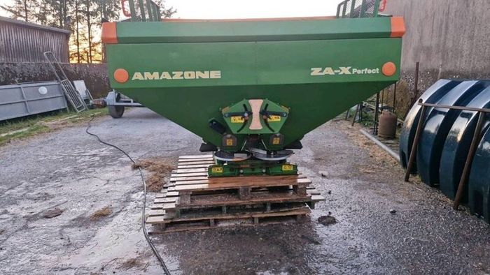 Amazone zax
