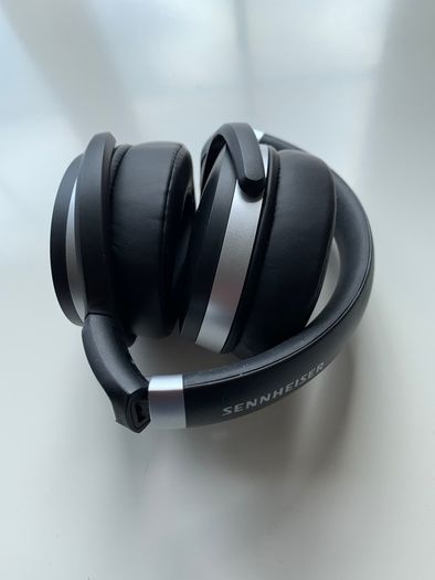 SENNHEISER HD 4.50BTNC Noise Cancelling headphones