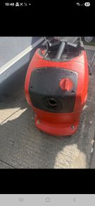 Hilti VC 40-U industrial wet-and-dry dust extractor/vacuum