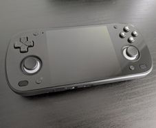 Retroid Pocket Mini V2 retro console - Black