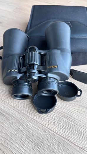 Binoculars Nikon Aculon A211 10x50