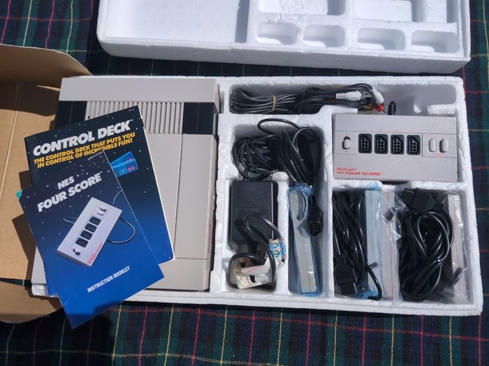 NES Superset Boxed with Everdrive N8
