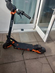 Electric scooter