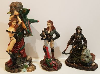 Dungeons & Dragons style large figurines X3