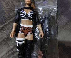 New Wwe Dakota Kai Ellite plus extra