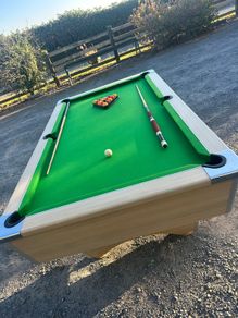 7x4 pooltable