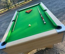 7x4 pooltable