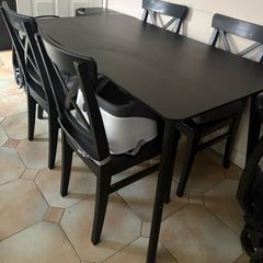 kitchen table and chairs