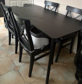 kitchen table and chairs