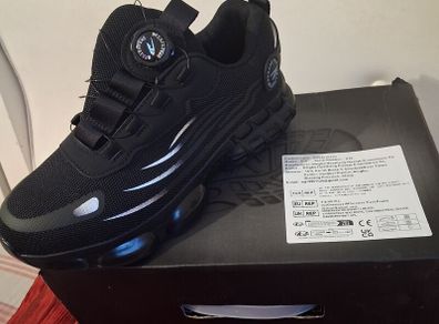 Safety shoes