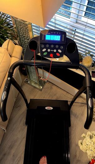 Foldable walking treadmill