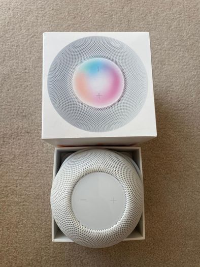 White Apple HomePod Mini
