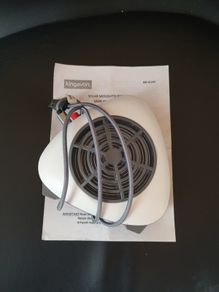 Kingavon Solar Mosquito Repeller. Free Tracked Postage!