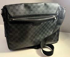Louis Vuitton Damier Graphite Daniel GM