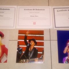 Nicki Minaj , Bruno Mars , Rihanna Signed Photo's