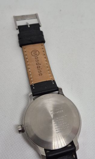 Mondaine Helvetica No.1 Bold 43mm Boxed Swiss Made & New Battery