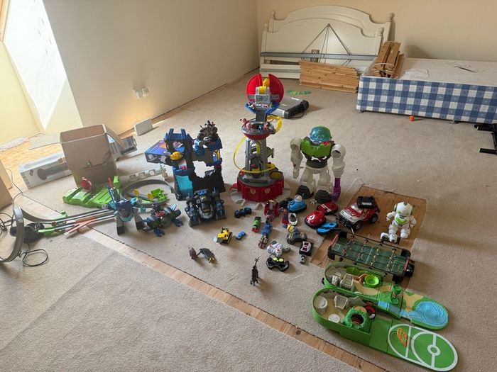 toys