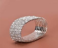 Bracelet .