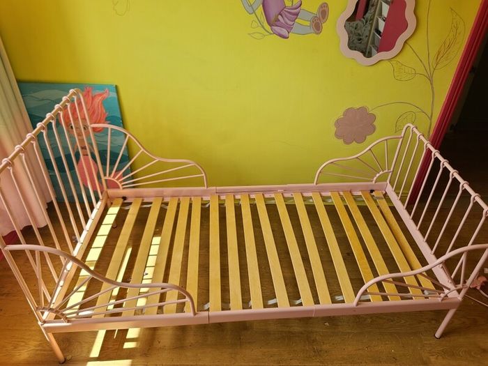 ikea minnen with mattress
