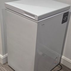 Logik Chest Freezer .Barely used