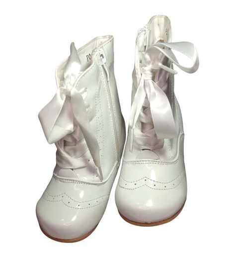 Girls' shoes boots lacquered.