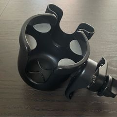 Universal cup holder