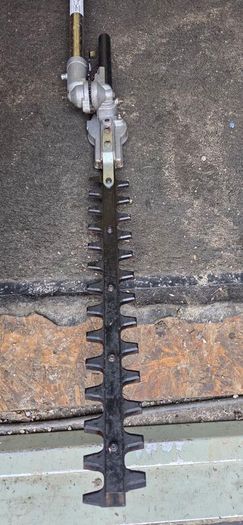 Long hedge trimmer Hyundai
