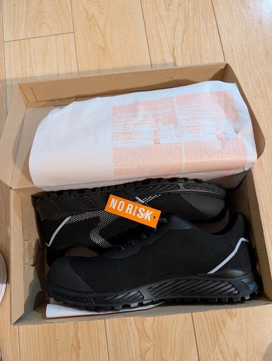 No risk work  shoes (Brand New) size 10.5
