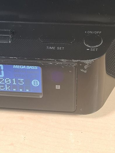 SONY XDR-DS16iPN personal audio system FM radio alarm clock ipod dock  DAB radio