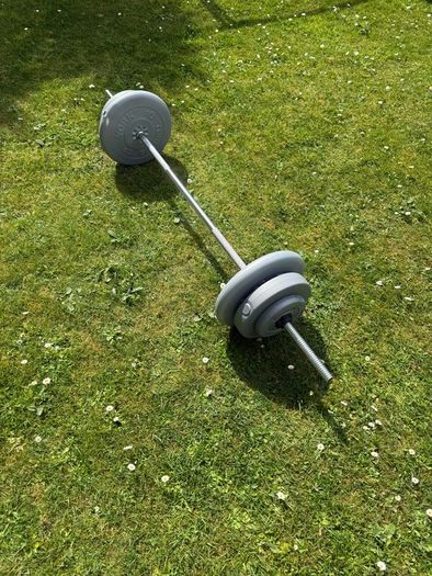32.5kg weight Plates with barbell