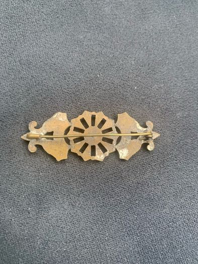 Vintage  Brooch