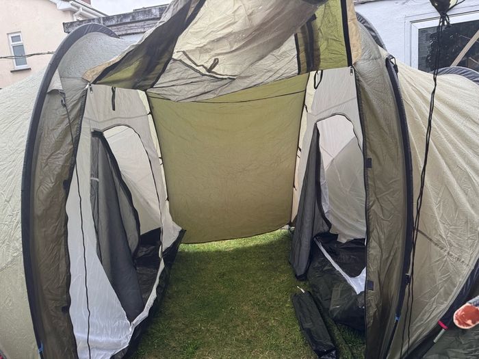 Large Tunnel Tent for 4 people