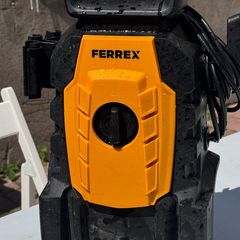 Compact Pressure Washer