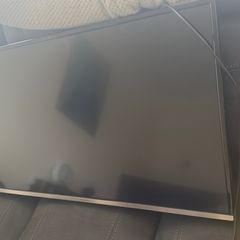 Panasonic Smart TV 45" Screen. 4K. - Very Good Condition.