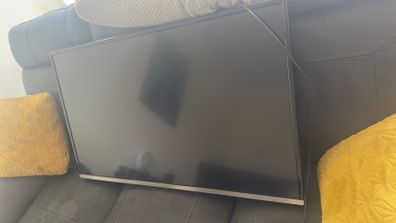 Panasonic Smart TV 45" Screen. 4K. - Very Good Condition.