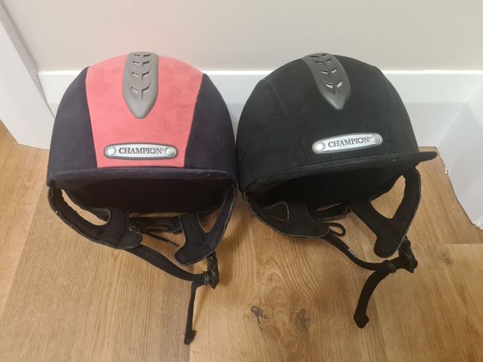 CHAMPION Junior X-Air Plus Hat - Navy/Hot Pink