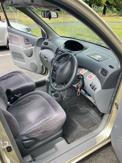 2002 Toyota Yaris