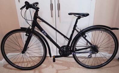 giant light weigh road bike hardly used