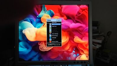 Dell UltraSharp 1708FPb 17" and 1907FPt 19" LCD flat panel monitors