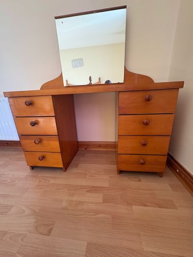 bedroom set