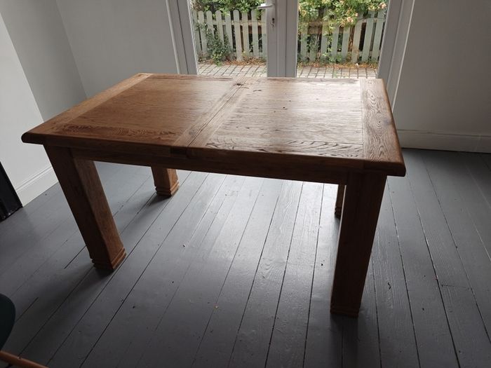 oak veneer extending dining table