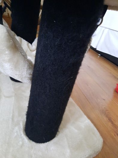 Cat Scratching Post