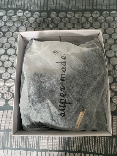Size 4 knitted knee high Boots