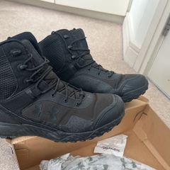 mens boots size 9 under armour