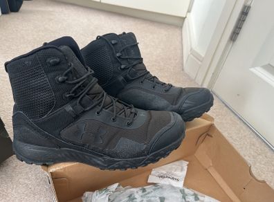 mens boots size 9 under armour