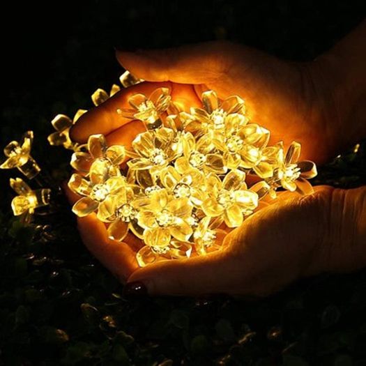 Solar String Lights Outdoor Solar Patio Lights 8 Modes Solar Powered Fairy String Lights, Waterproof String Lights for Patio, Lawn, Garden, Wedding, Party, Holiday Decor (50 LED Warm White Flower)
