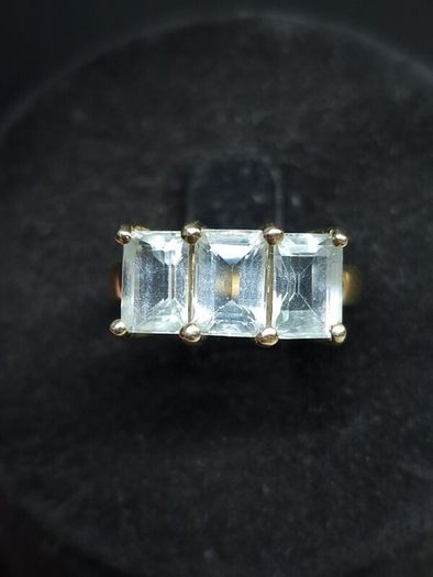 Vintage 9ct Gold Three Stone Ring