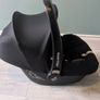 Maxi-Cosi car seat and Isofix Base Image 3