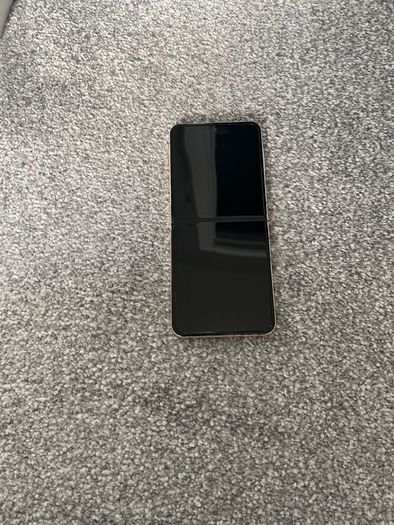 samsung galaxy Z flip 4